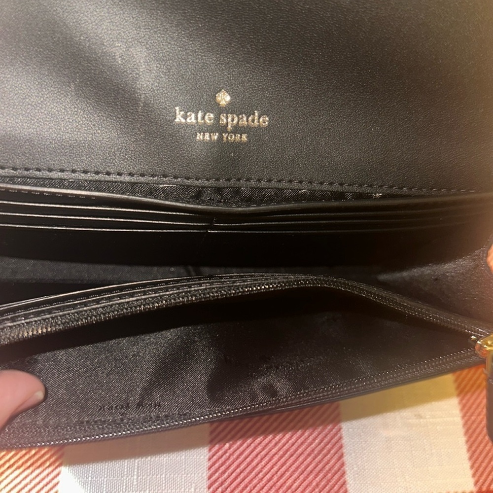 New Kate Spade Glimmer Boxed Medium Flap Phone Wristlet Wallet Black NWOT - Picture 4 of 5